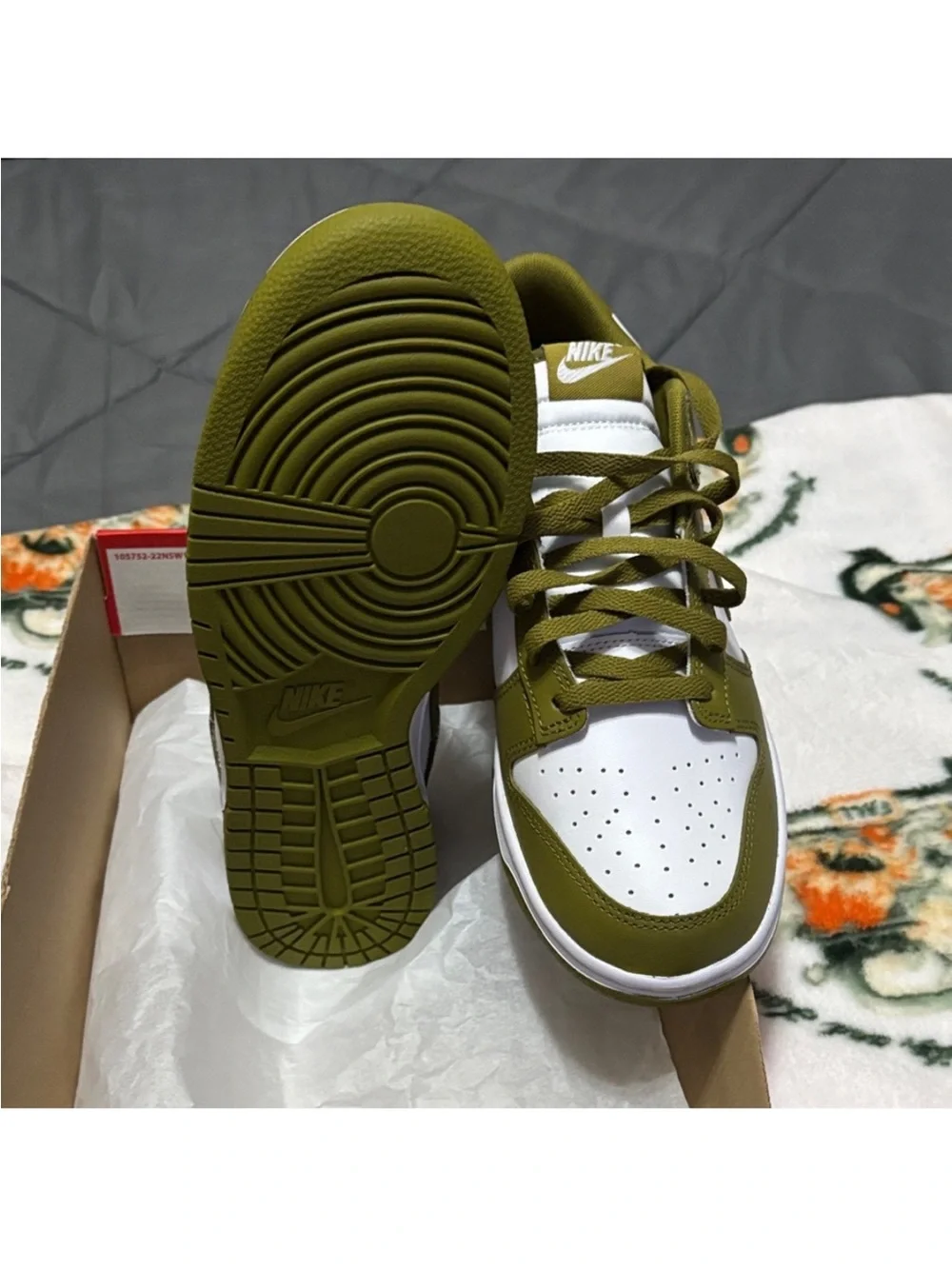 Nike Men’s dunk Low-Top Sneakers — White & Olive Green Leather